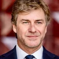 Tan Sağtürk 